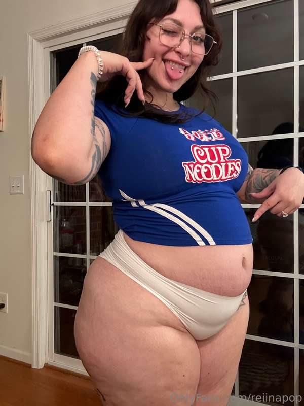 Bloated after the movies 🙀 would you do a double take if you.. 4