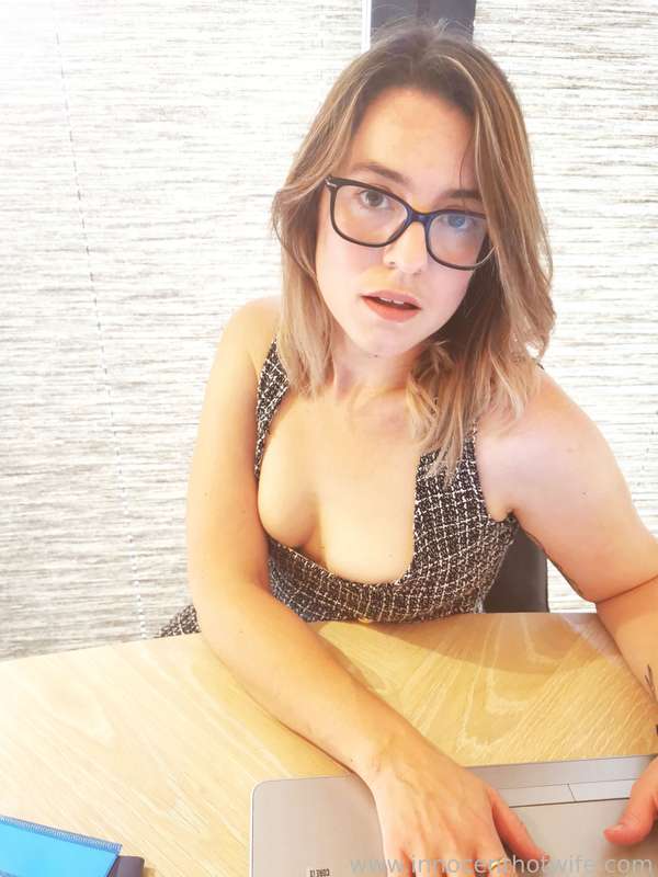 Innocenthotwife - Fansly - 25 Sep, 2021 1