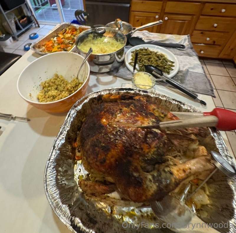 Happy Thanksgiving hope you brought the stuffing ! 4