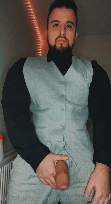 Who wants to go for a dance and a drink 🥃 🔥💦😈 swipe right ba.. 4