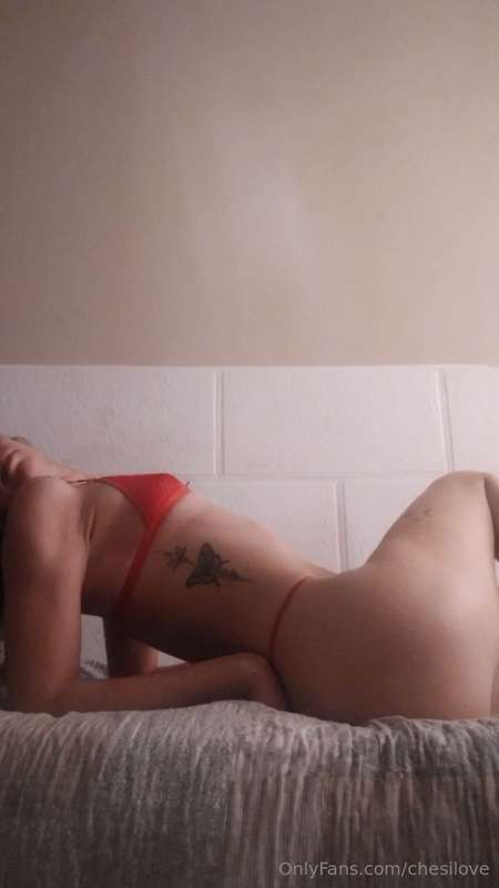 @poleprincesse @poleprincesse @poleprincesse  I' am a hot pr..