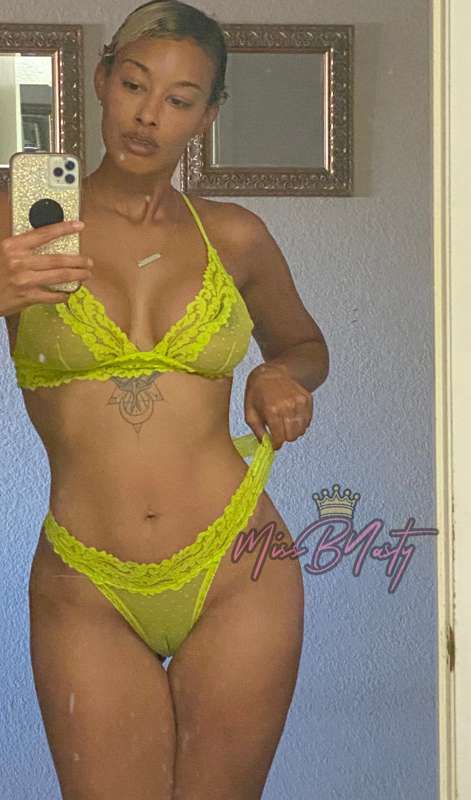 I hope y’all are having an amazing Friday. 
I was gonna try ..