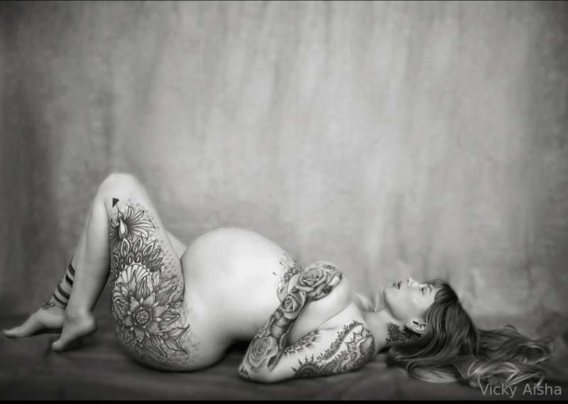 Just thought you guys might like to see some maternity pics .. 2