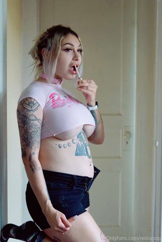 we love a chubby bimbo right? ♥️ 21