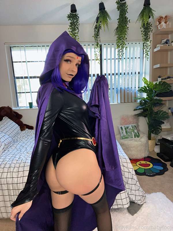 Raven set pt. 2 🔮🖤 this set video is anal 😏 30 mins long so .. 17