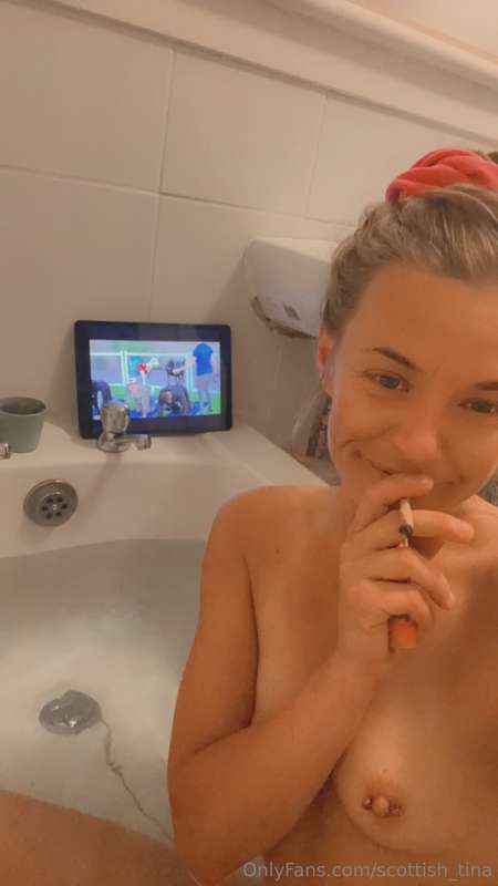 Jersey shore, joint and a bath Ahhh xx
