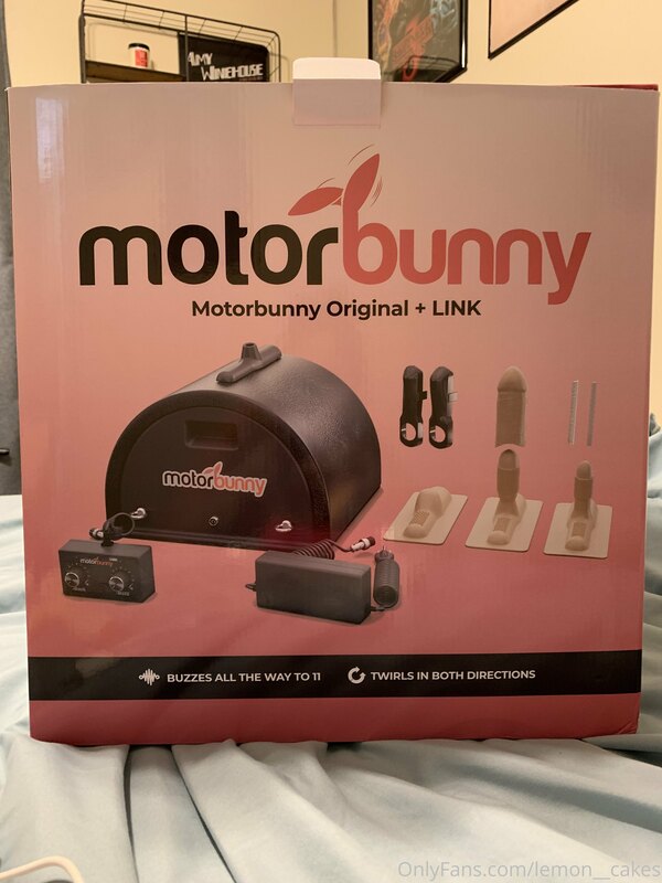My Santa Daddy sent me an early Christmas present! A Motorbu..