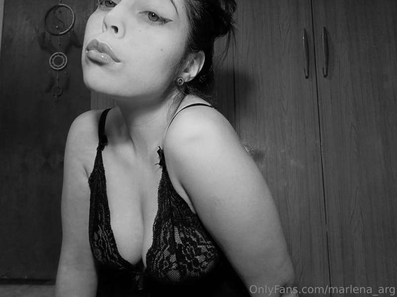 Darlin the night turned black, I feel like misbehaving