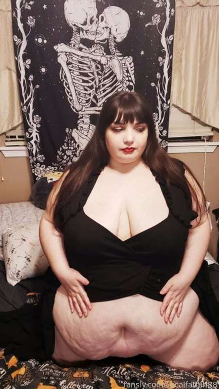 Localfatgirl88 - Fansly - 01 Jan, 2022