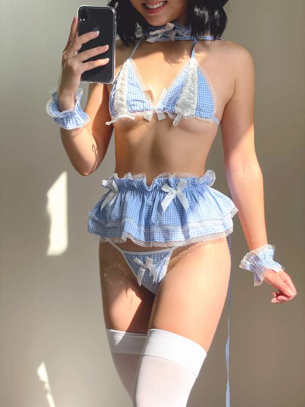 Will you be my leash holder? 😇 *10 photos* 9