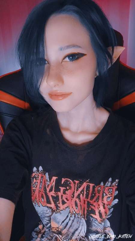 Little_Emo_Kitten - Fansly - 09 Apr, 2022