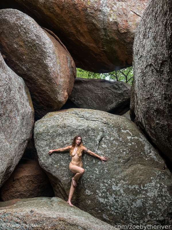 Zoebytheriver - Fansly - 06 Sep, 2021 3
