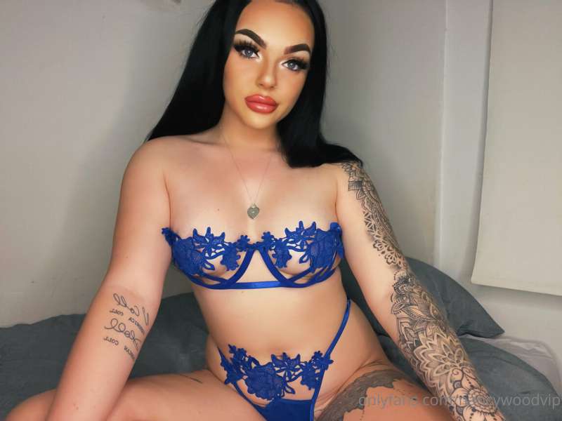 Cum on my pretty face 😉