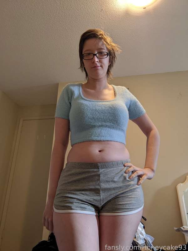 Honeycake93 - Fansly - 02 Mar, 2022