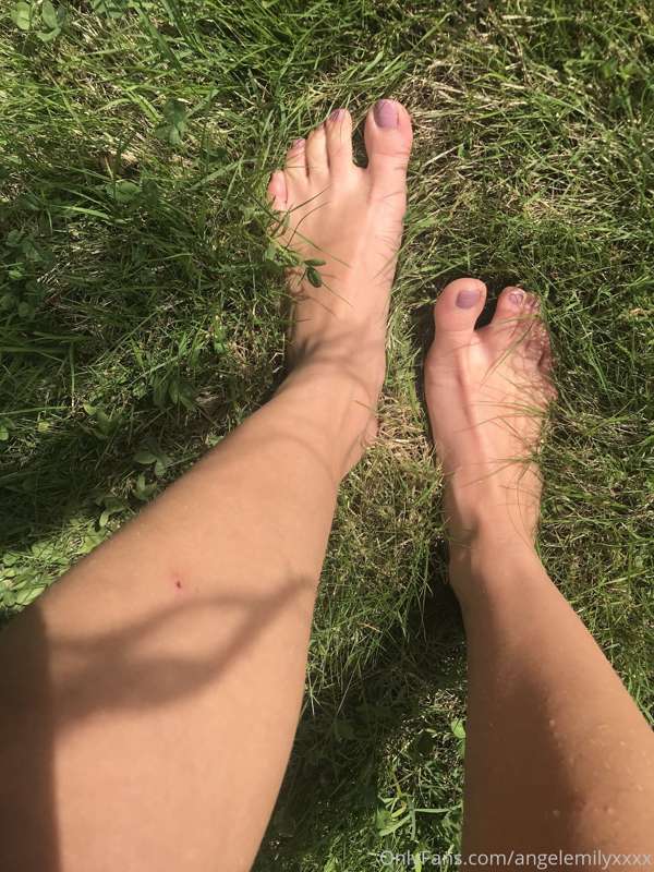 My little feet 🦶 😋 Good night 💋