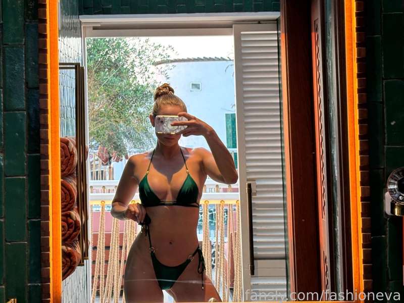 Fashioneva - Fansly - 04 Apr, 2025 3
