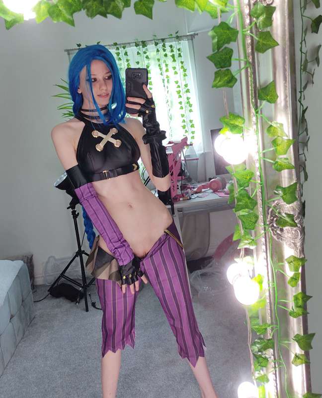 Do you like seeing me as Jinx? If so, don't forget about tom.. 3