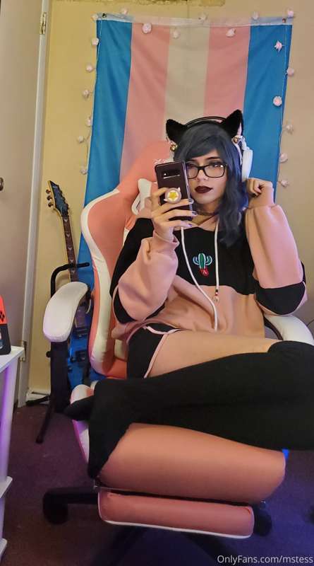 Sorry I've been MIA for a week :x been going through some st.. 3
