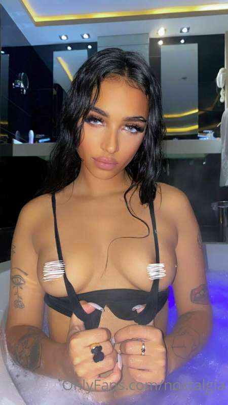 Talk to me, I'll wait for you 💦