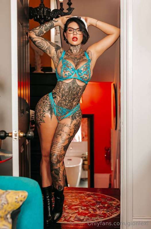 You have seen wild & freaky until you see her OF!https://onl.. 4