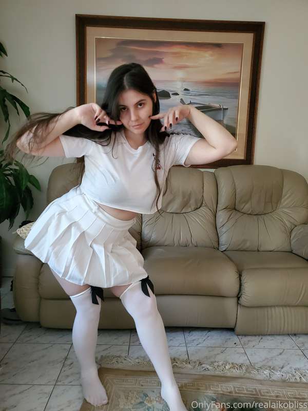 Happy 300 subscribers! Here's a free set to celebrate. 2