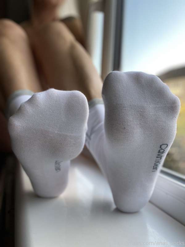 The Best view when you wake up in the morning! 

Kiss them g..