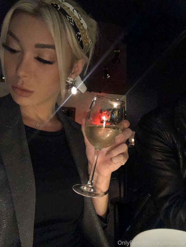Feeling cute😘