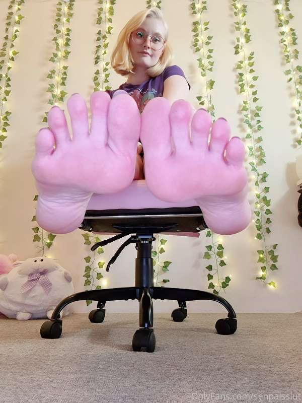 I got a new office chair, it puts my feet at the perfect ang.. 5