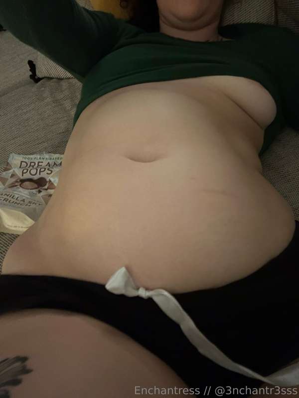 Laying in my snacks 🤣 2