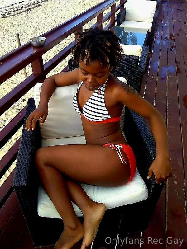 Sweet me at the beach with you maybe soon😋 then we can be na.. 1
