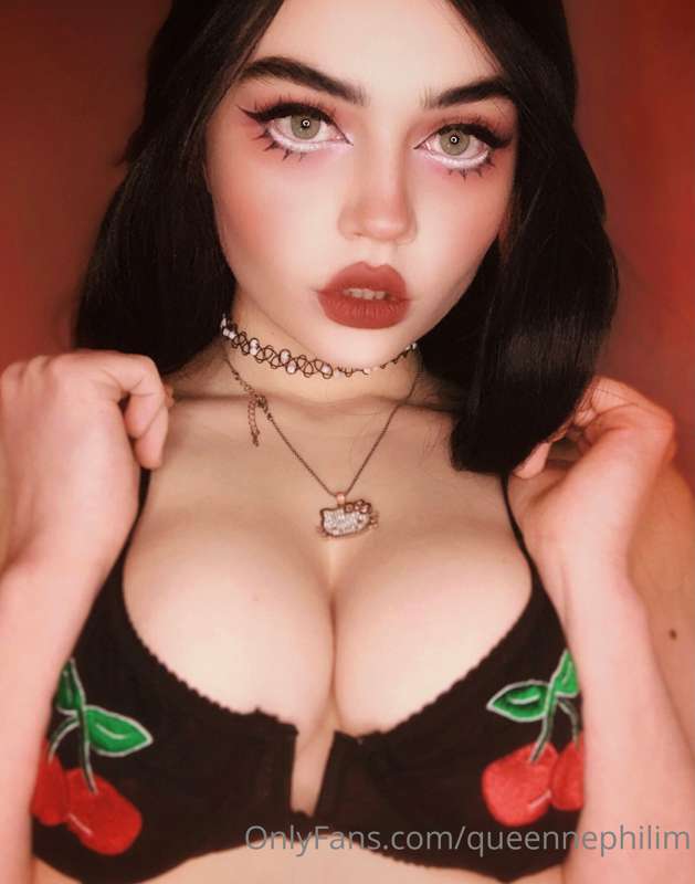 Do you like my black hair bb 😘🥰