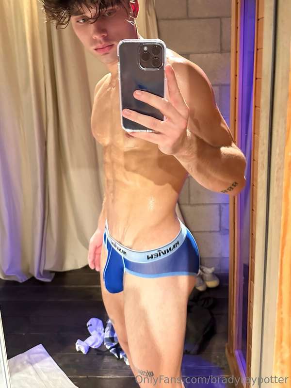 Hey! 😏

***MASSIVE SALE EVERYTHING HAS TO GO***

we have hit..