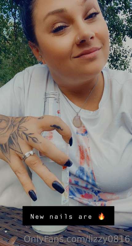 Lizzy0816 - Onlyfans - 24 Sep, 2022