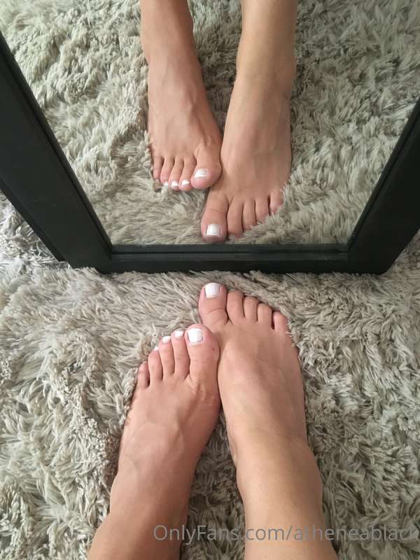They are beautiful 👅
