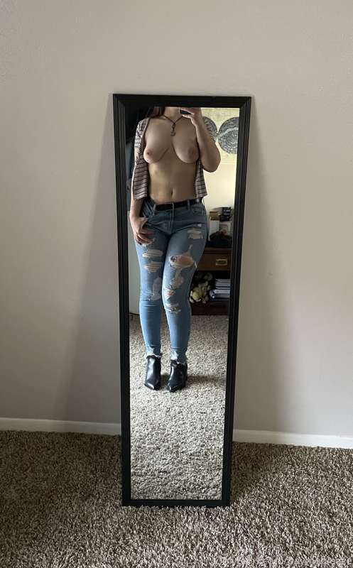 I passed all of my finals! 🎉🥳💜

Now I have more time to make.. 6