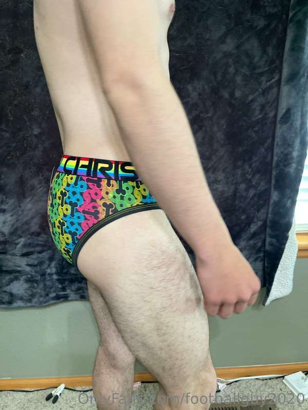 Andrew Christian looks pretty good on me! Set 3 4