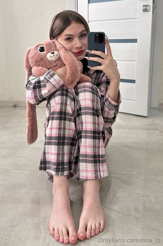 In this photo I am with my favorite bunny🐰💫  This cute littl..