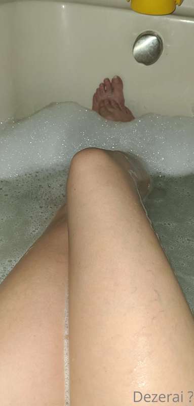 💦 splash splash 💦💦💦 who's ready to join me