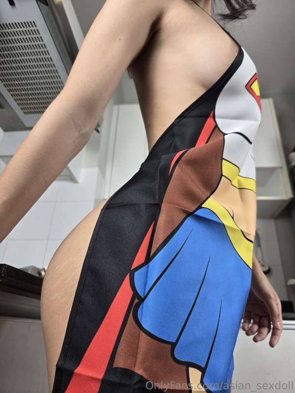 Stripping out of my apron😇 6