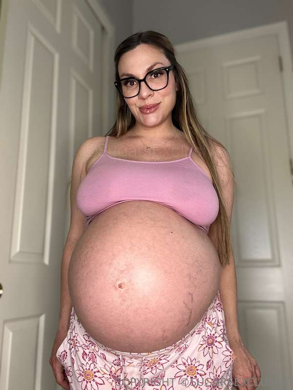 The perfect spot to cover in cum 😉