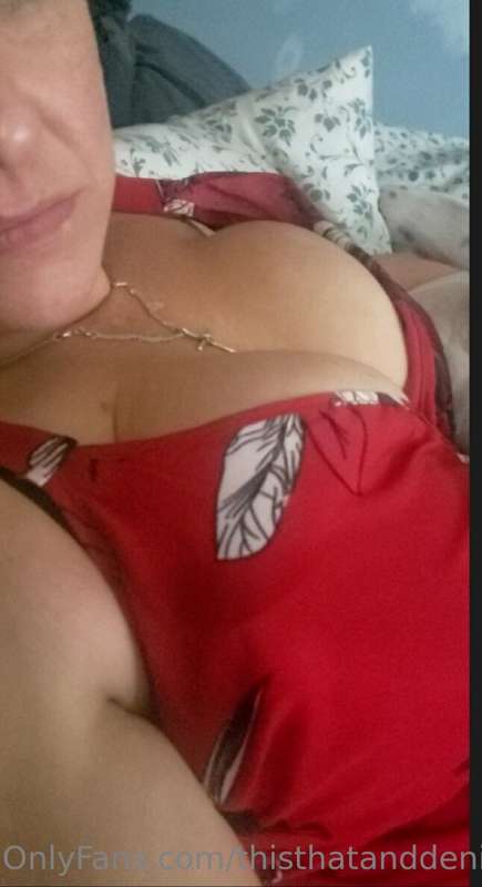 📷Live stream Sunday! ❤ Watch me caress these beautiful breas..