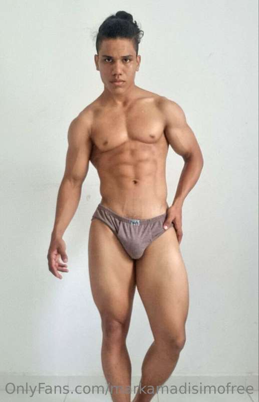 Con el calzoncillo del video de ayer, hoy foto!