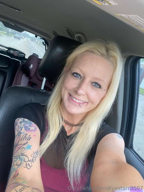 I’m ME laid back fun sexy and chill. Everyone who’s met me k.. 22
