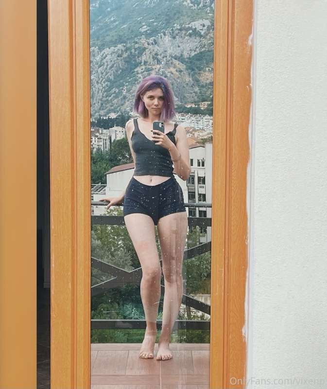 I have a wish to be fucked on a balcony in the middle of mou..