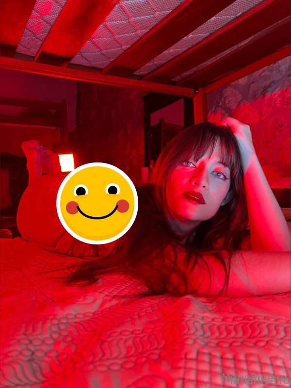 ❤️‍🔥 La habitación se tiñe de rojo… ❤️‍🔥Las sombras juegan c..
