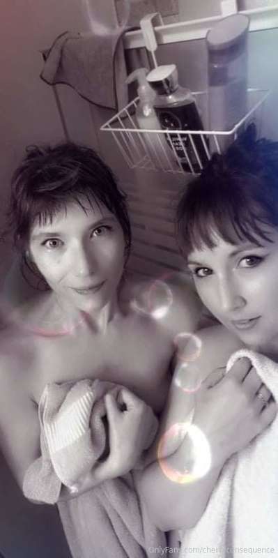 Our last Shower Selfie Sunday September! I hope everyone had..