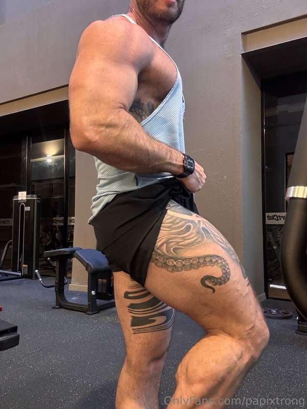 It’s gym time .. look at the last one 😈 2
