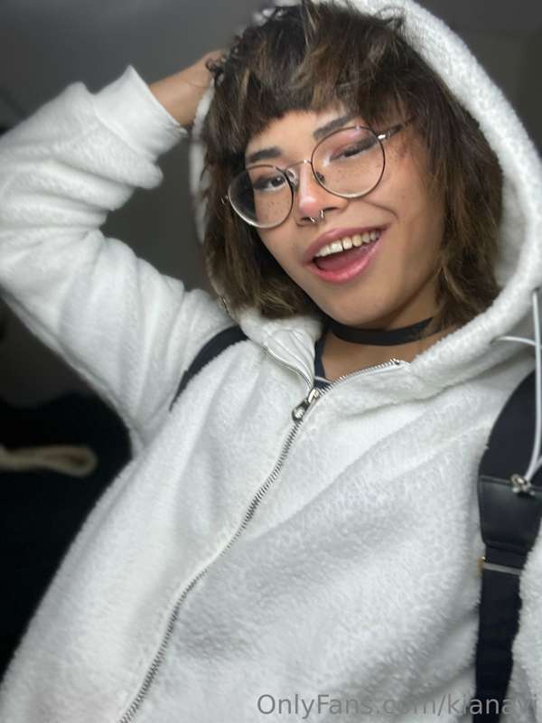 Hey guys!! I just got home from some social event and I’m SO.. 5