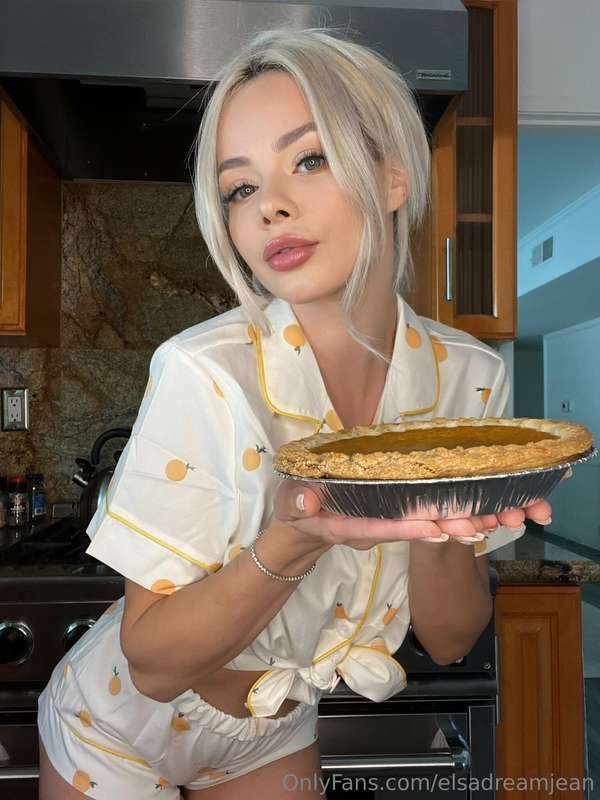 babe i made you a pie!!! so now you need to make me a pie… a.. 1