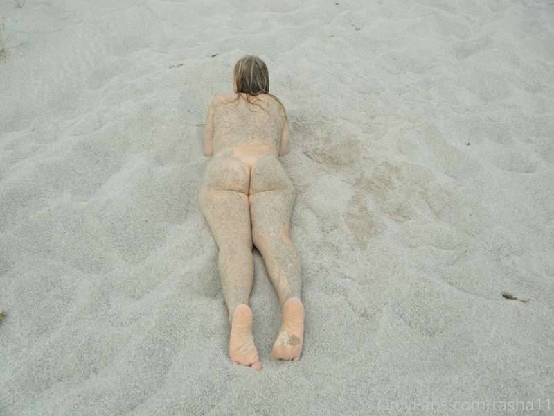 And how do you remember summer? 😉On the sand in the wild and..